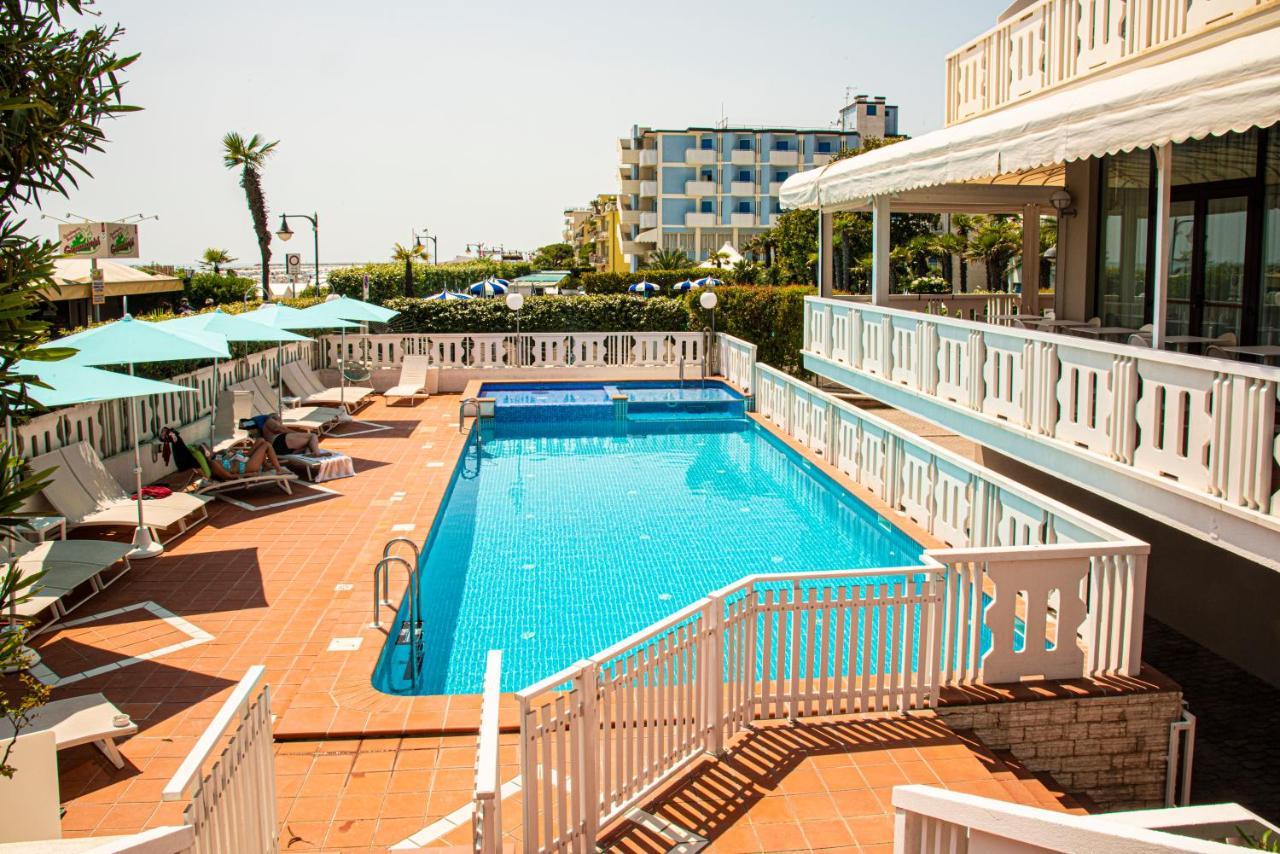 Hotel Savoy Caorle Ngoại thất bức ảnh