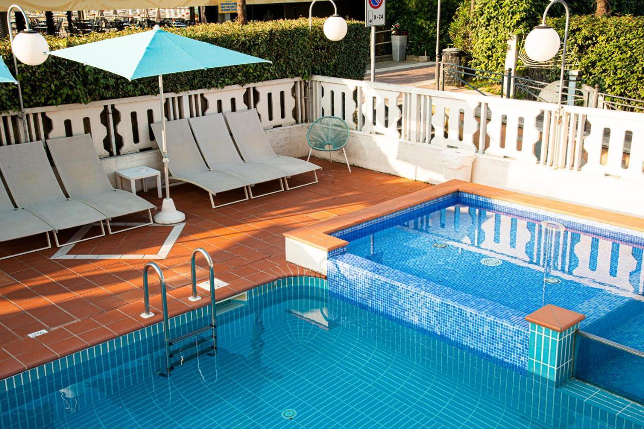 Hotel Savoy Caorle Ngoại thất bức ảnh