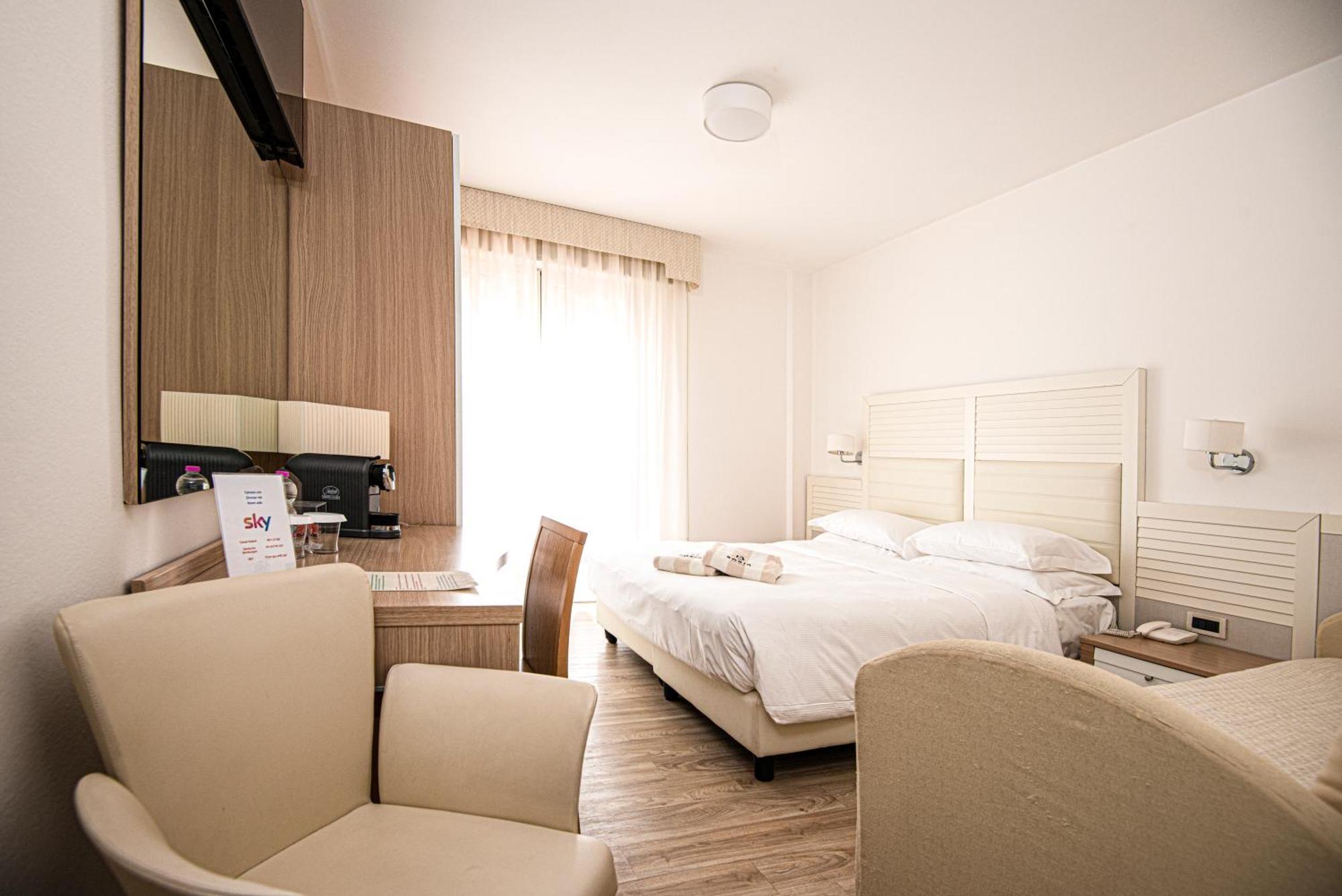 Hotel Savoy Caorle Ngoại thất bức ảnh
