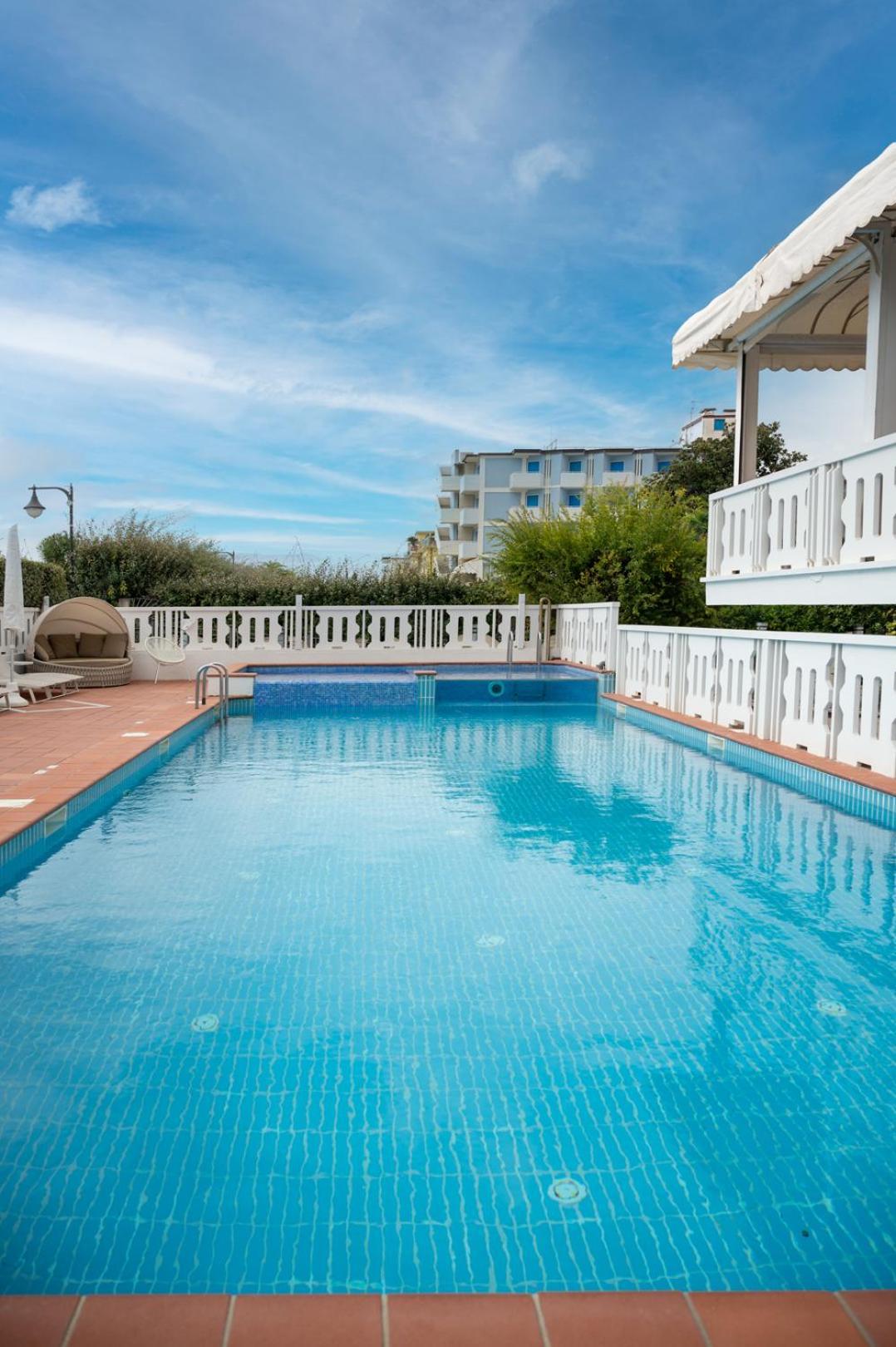 Hotel Savoy Caorle Ngoại thất bức ảnh